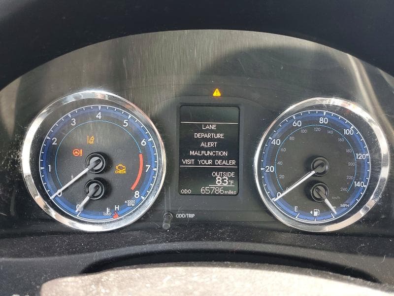 2018 TOYOTA COROLLA LE 9