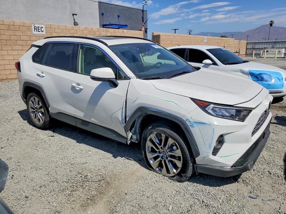2019 TOYOTA RAV4 XLE PREMIUM 4