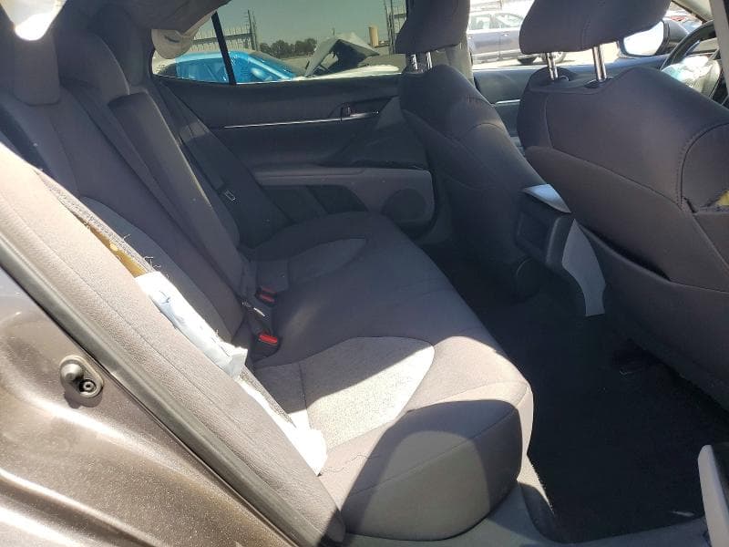 2020 TOYOTA CAMRY LE 10