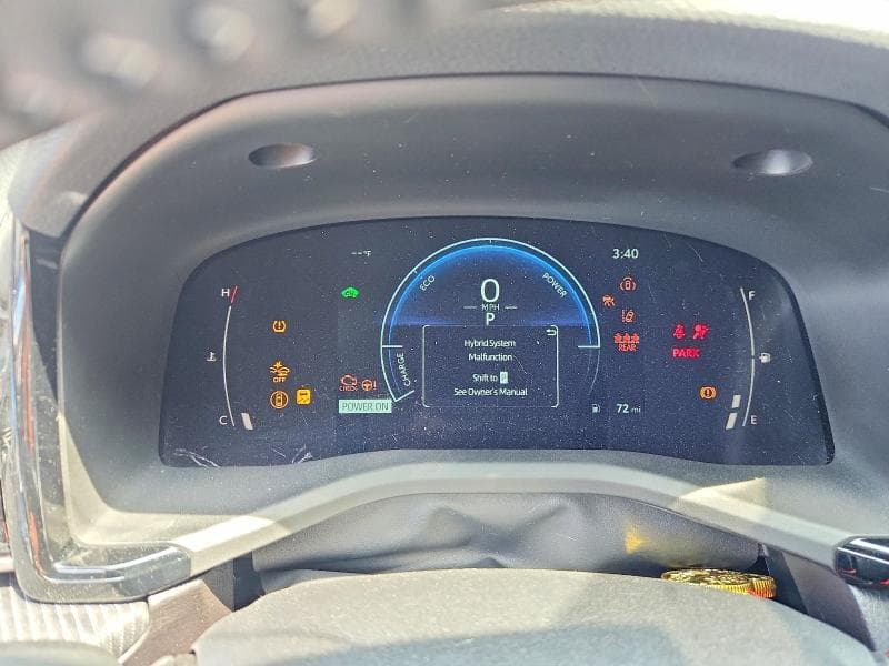 2025 TOYOTA CAMRY SE 9