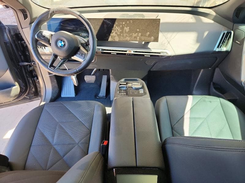 2025 BMW IX XDRIVE50 8