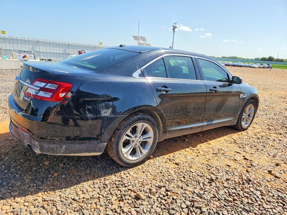 2018 FORD TAURUS SE 3