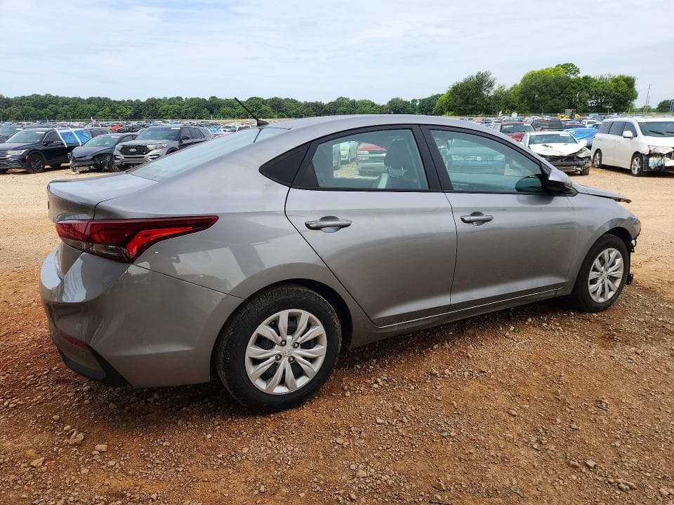 2022 HYUNDAI ACCENT SE 3