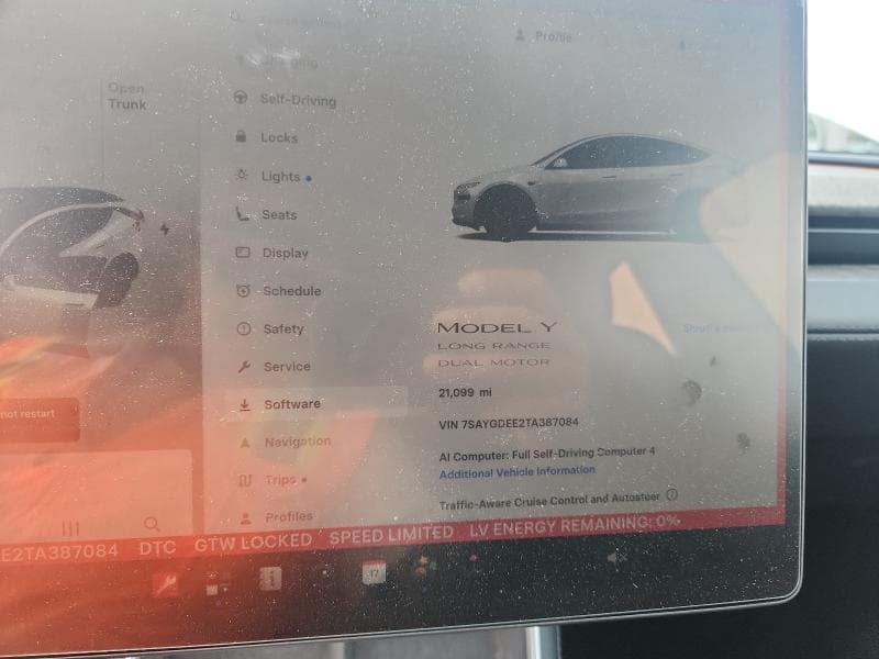 2026 TESLA MODEL Y 9