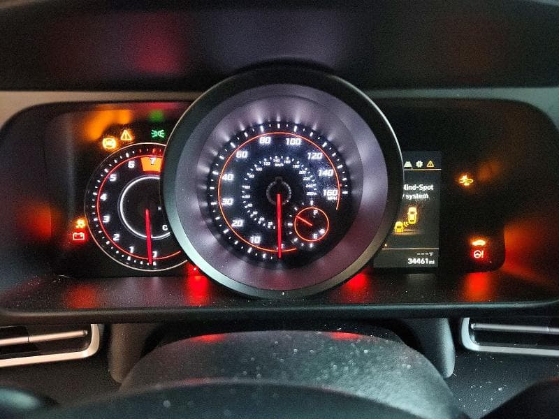 2023 HYUNDAI ELANTRA SEL 9
