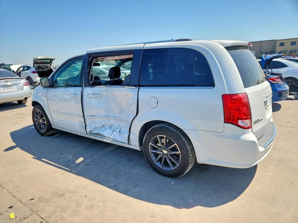 2017 DODGE GRAND CARAVAN SXT 2