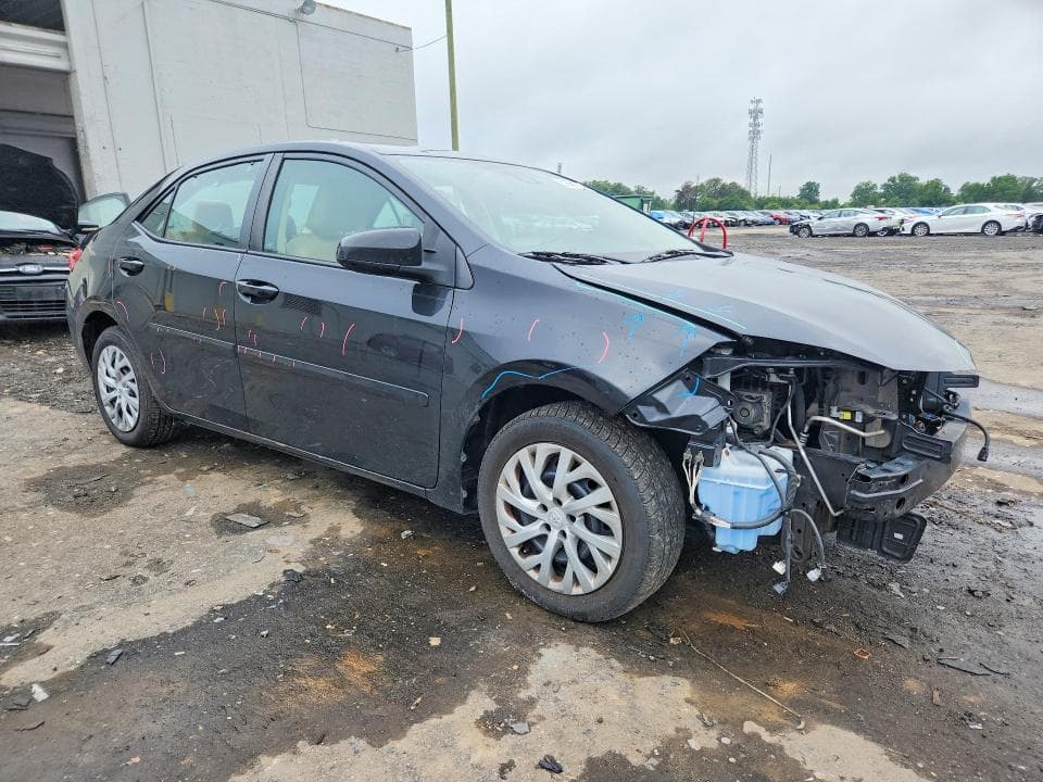 2018 TOYOTA COROLLA LE 4