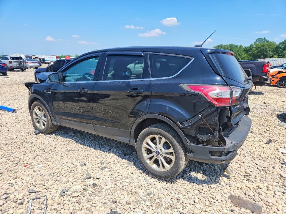 2017 FORD ESCAPE 2