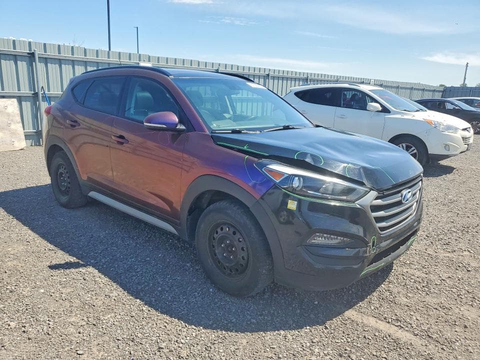2017 HYUNDAI TUCSON SE 4