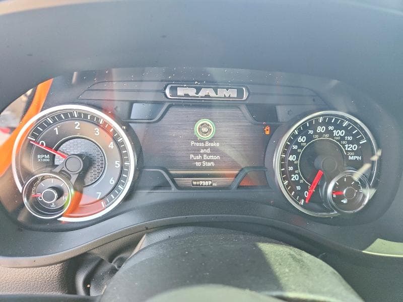 2025 RAM 1500 LARAMIE 9