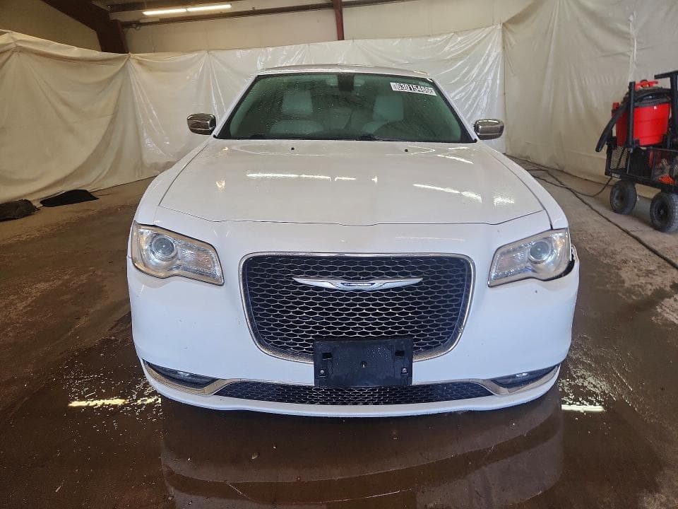 2019 CHRYSLER 300 LIMITED 5