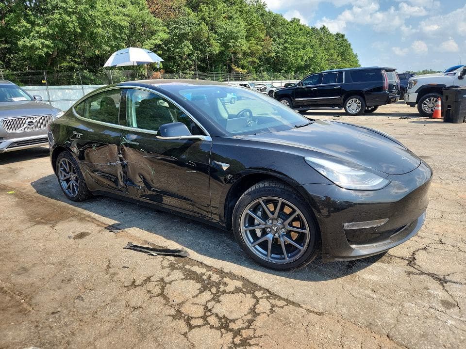 2018 TESLA MODEL 3 4