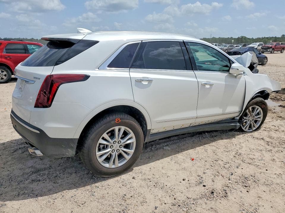 2025 CADILLAC XT5 LUXURY 3