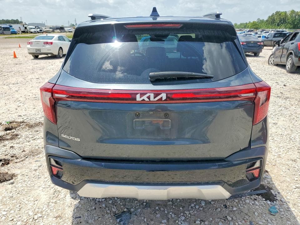 2024 KIA SELTOS EX 6