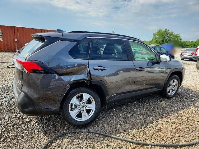 2024 TOYOTA RAV4 HYBRID XLE 3