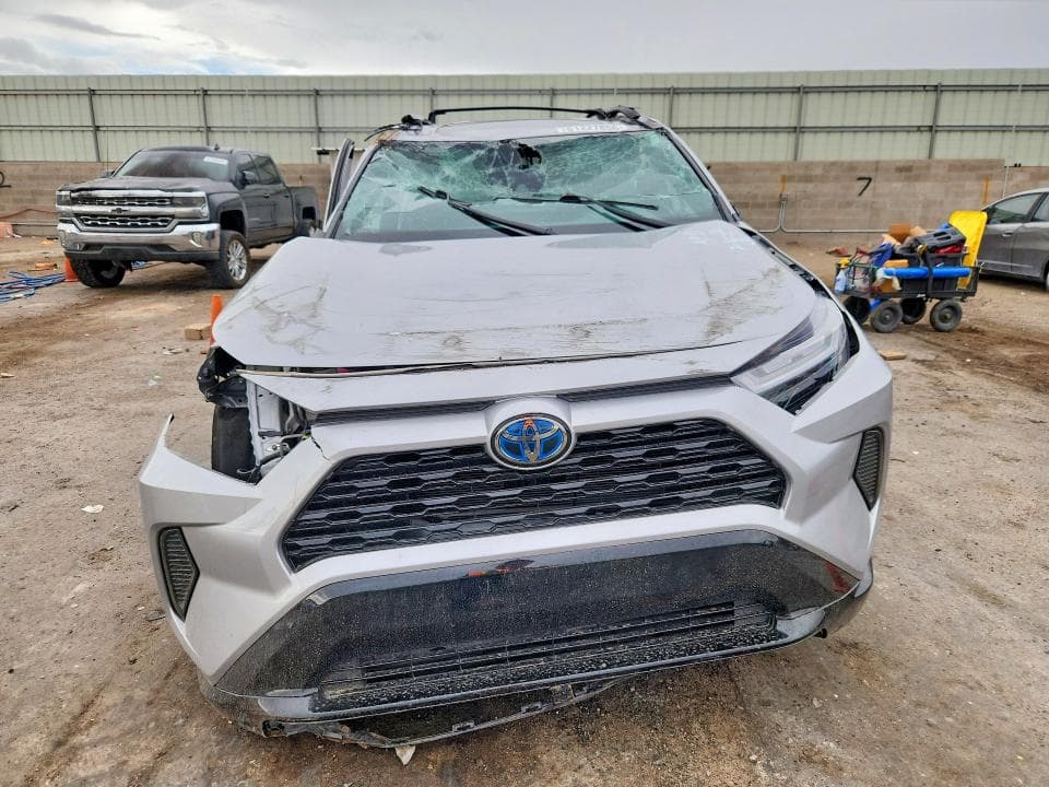 2024 TOYOTA RAV4 SE 5
