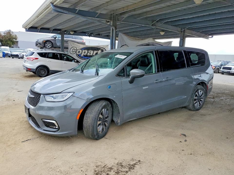 2023 CHRYSLER PACIFICA HYBRID TOURING L - 1