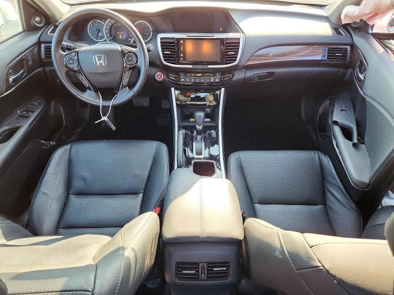 2017 HONDA ACCORD EX 8