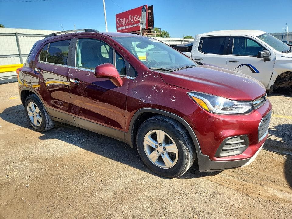 2017 CHEVROLET TRAX 1LT 4