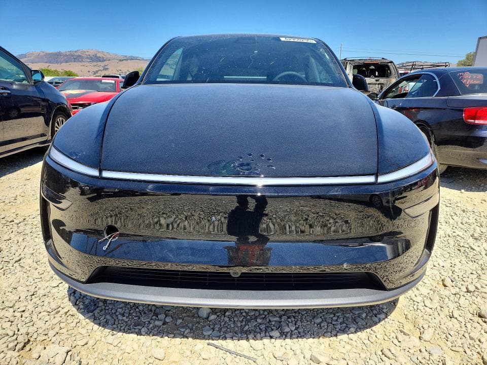 2026 TESLA MODEL Y 5