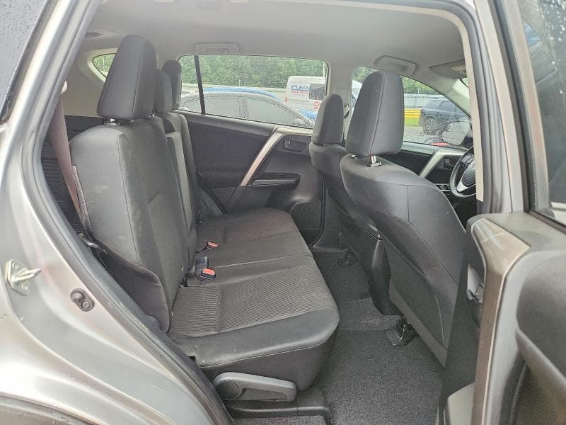 2018 TOYOTA RAV4 LE 10