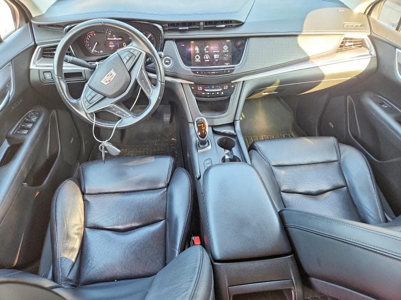 2017 CADILLAC XT5 LUXURY 8