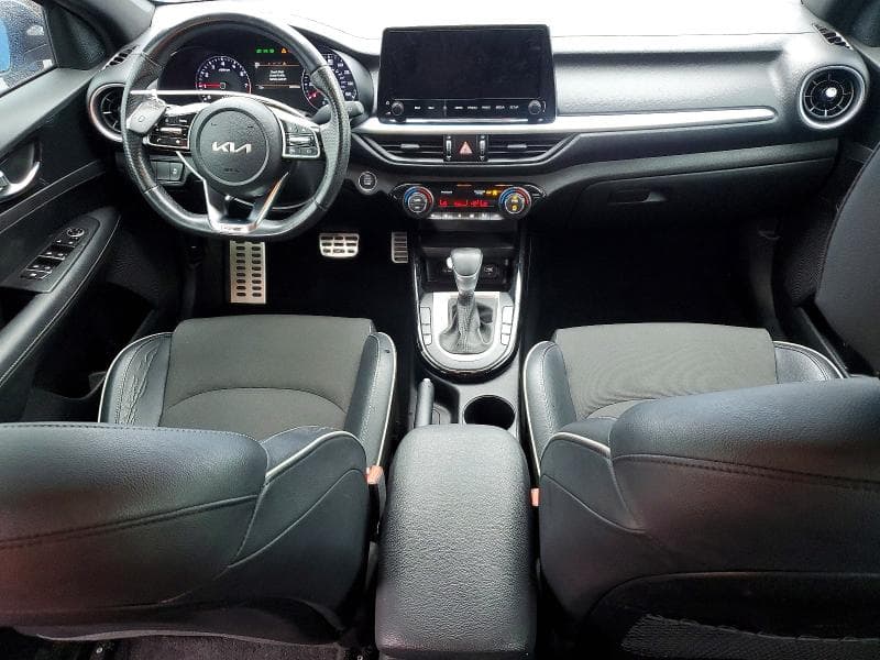 2022 KIA FORTE GT LINE 8