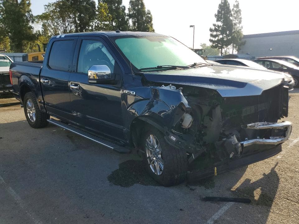 2017 FORD F150 SUPERCREW 4