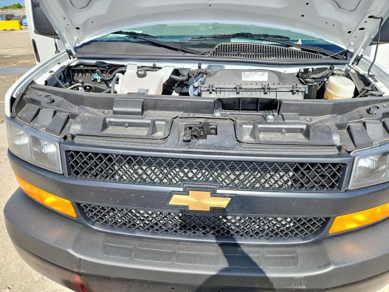 2025 CHEVROLET EXPRESS G2500 11