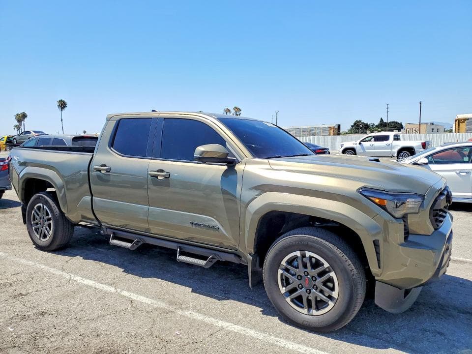 2026 TOYOTA TACOMA TRD SPORT 4