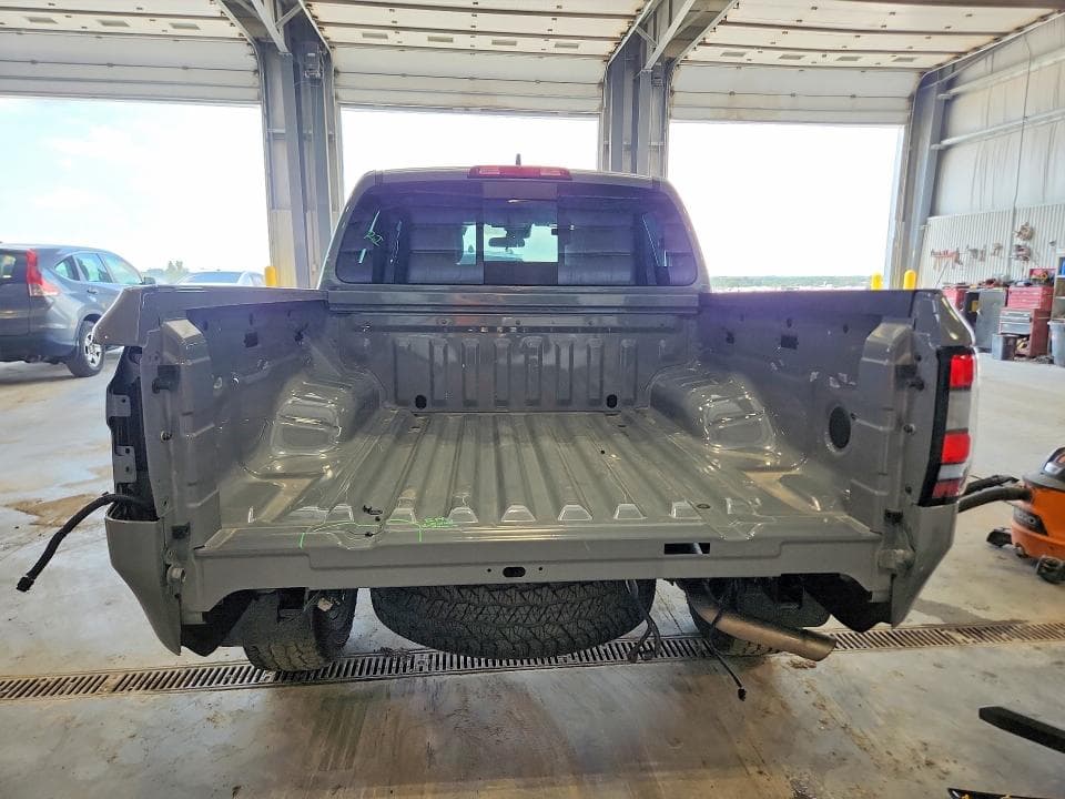 2025 NISSAN FRONTIER PRO-4X 6