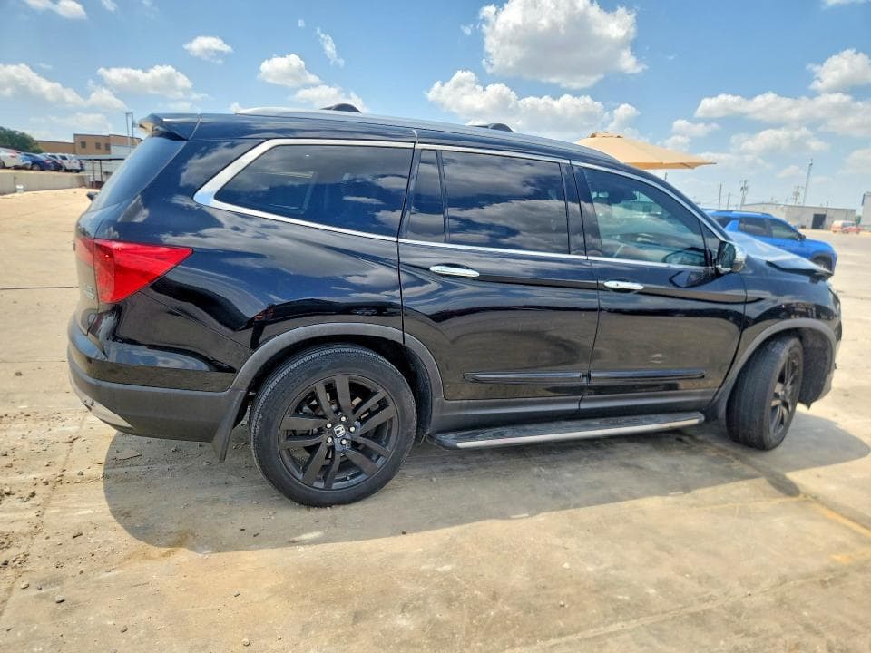 2017 HONDA PILOT ELITE 3