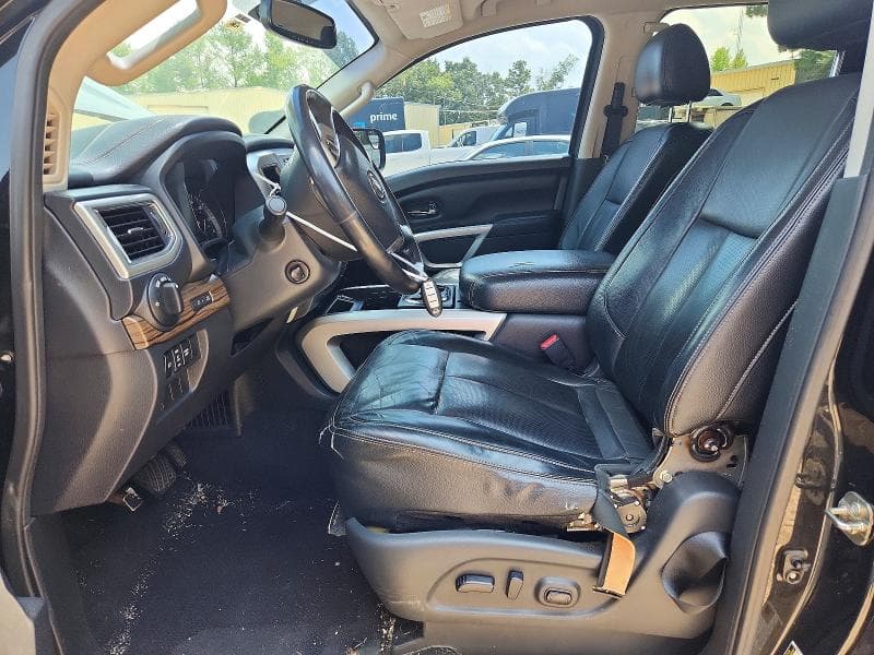 2017 NISSAN TITAN SL 7