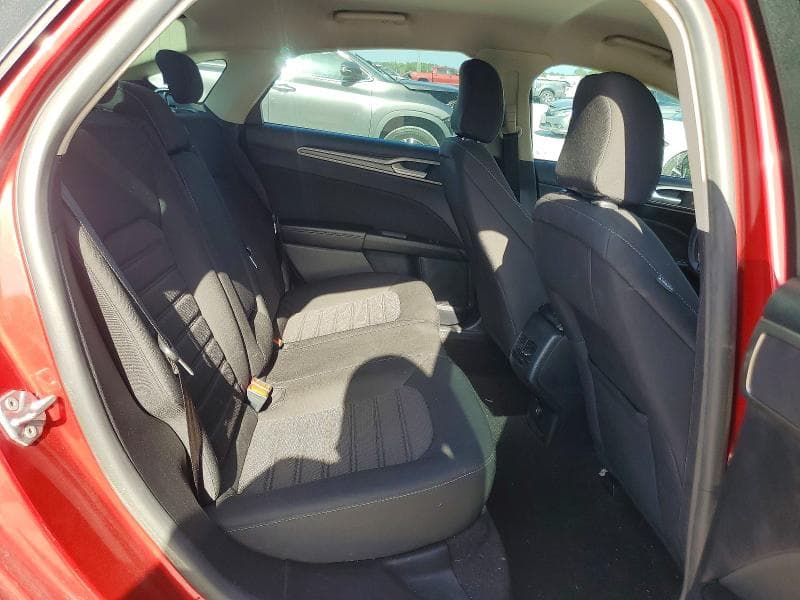 2020 FORD FUSION SE 10