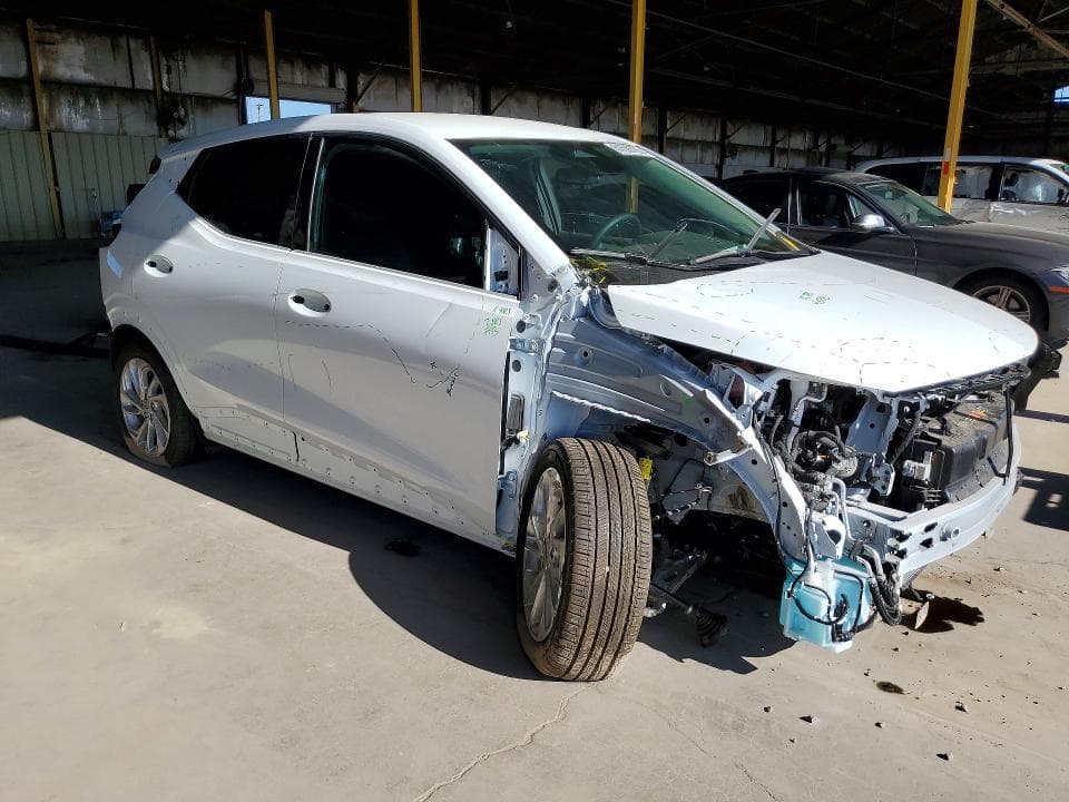 2027 CHEVROLET BOLT LT 4