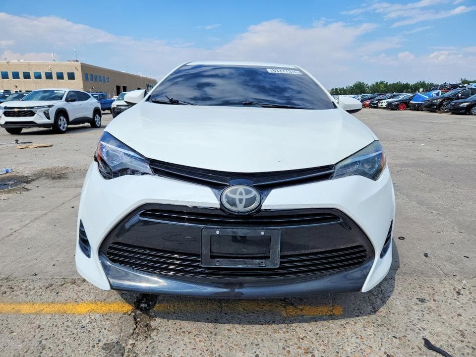 2018 TOYOTA COROLLA LE 5