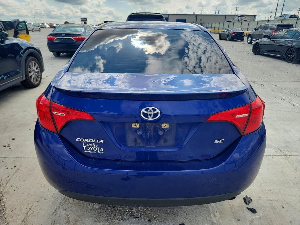 2018 TOYOTA COROLLA SE 6