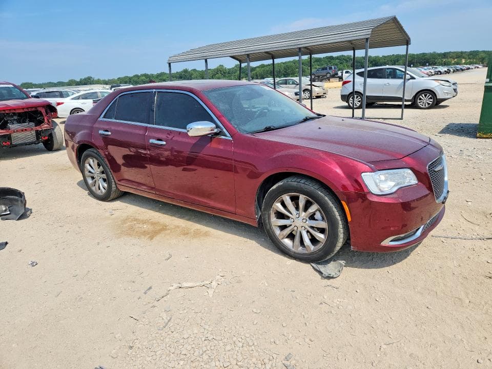 2019 CHRYSLER 300 LIMITED 4