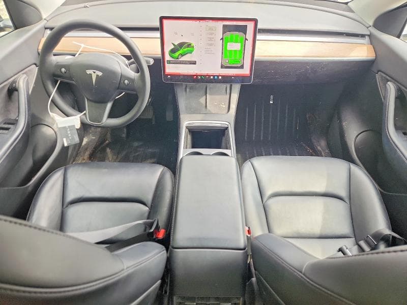 2022 TESLA MODEL Y 8