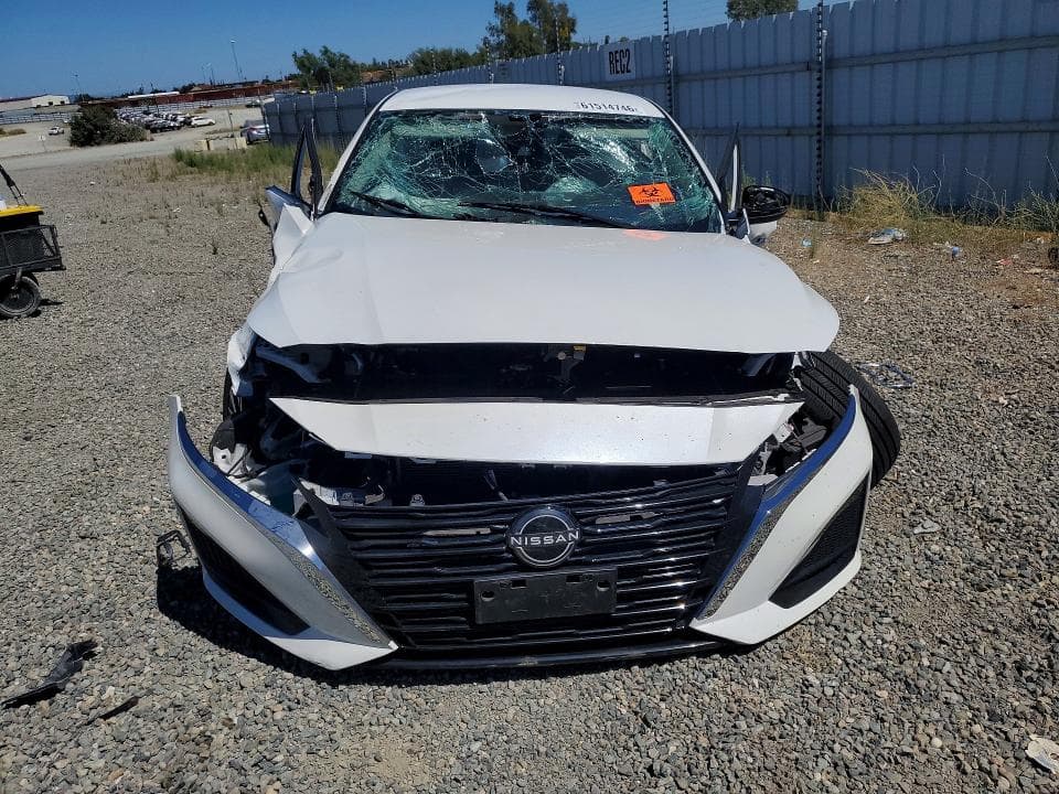 2024 NISSAN ALTIMA SV 5