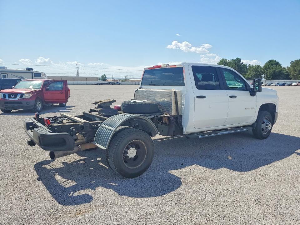 2024 CHEVROLET SILVERADO K3500 3