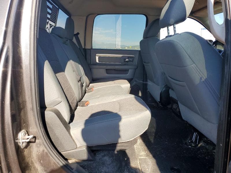 2018 RAM 1500 SLT 10