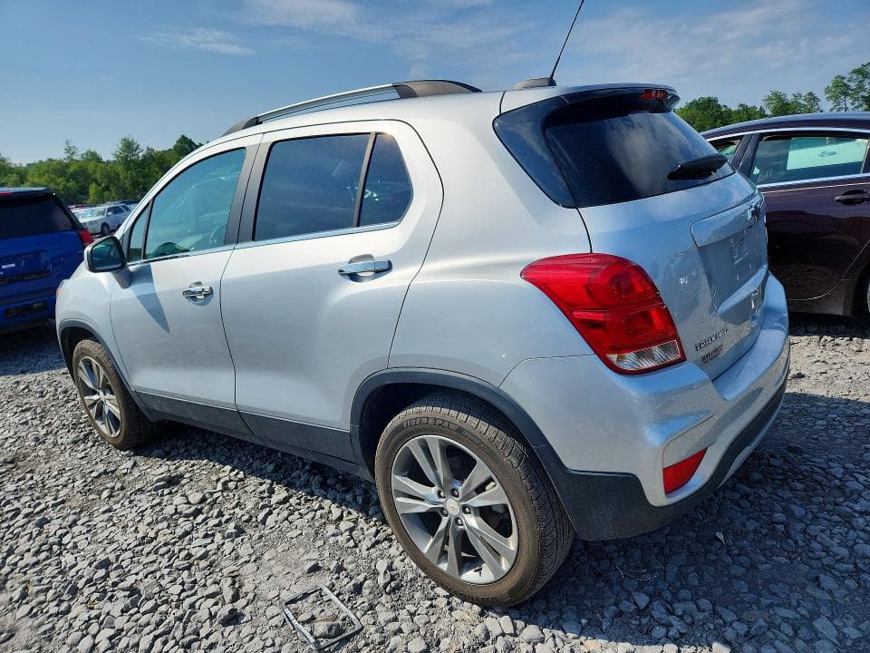 2020 CHEVROLET TRAX 1LT 2