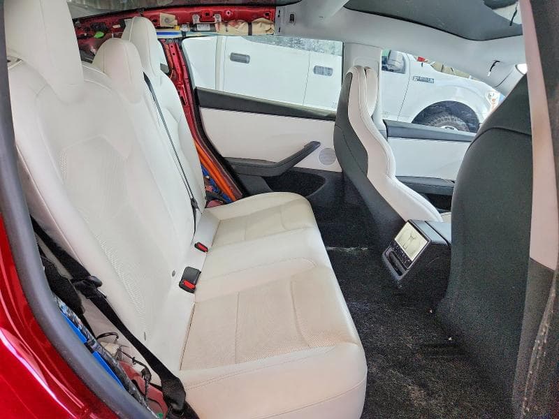 2025 TESLA MODEL 3 10