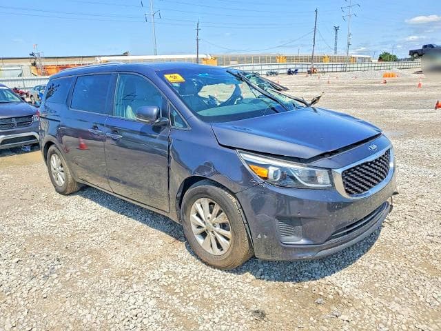 2017 KIA SEDONA LX 4