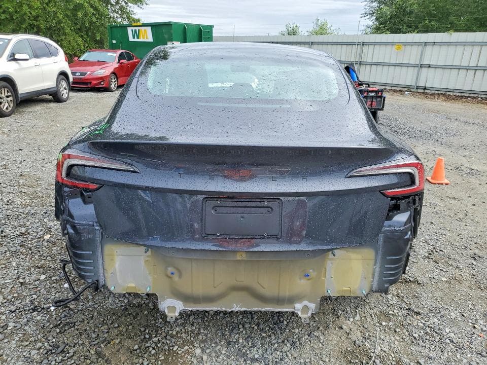 2026 TESLA MODEL 3 6