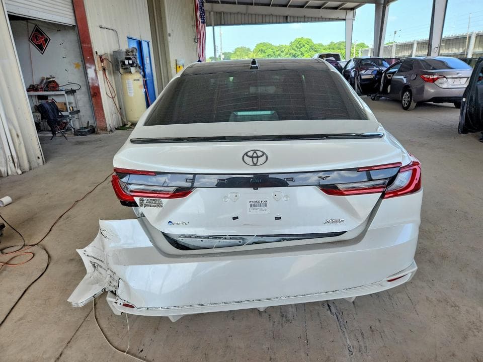 2025 TOYOTA CAMRY XSE 6