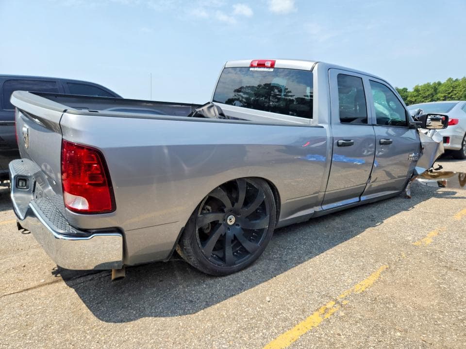 2019 RAM 1500 CLASSIC TRADESMAN 3