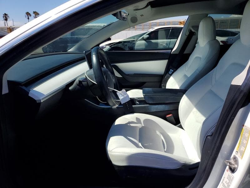 2018 TESLA MODEL 3 7
