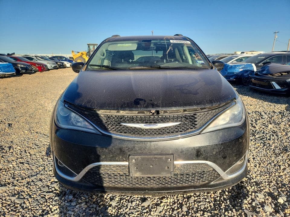 2019 CHRYSLER PACIFICA TOURING L 5